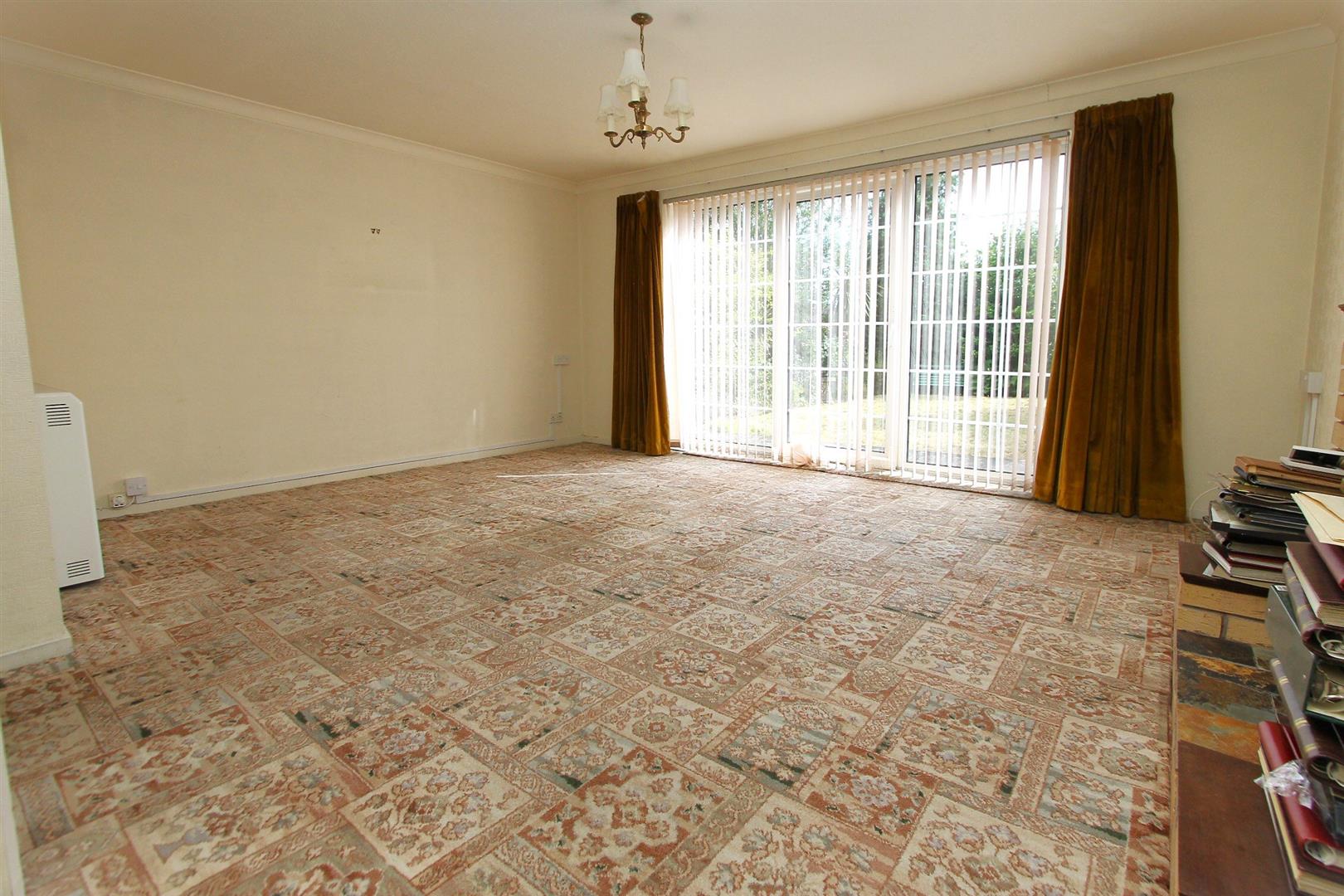 3 bed property in Bridgnorth Road, Stourbridge